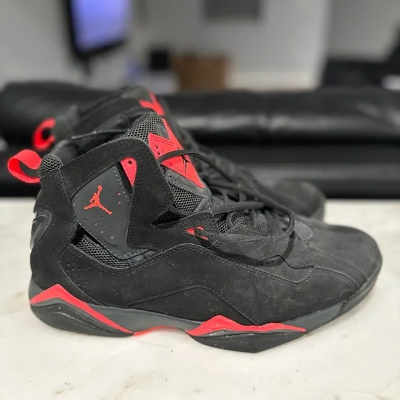 Nike Air Jordan True Flight Infrared 23 - Picture 4 of 7